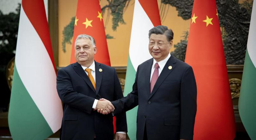Kakaslevessel és borjúsülttel várja Orbán Viktor a kínai elnököt - A Hilton hotelben száll meg Hszi Csin-ping - részletek a programjáról