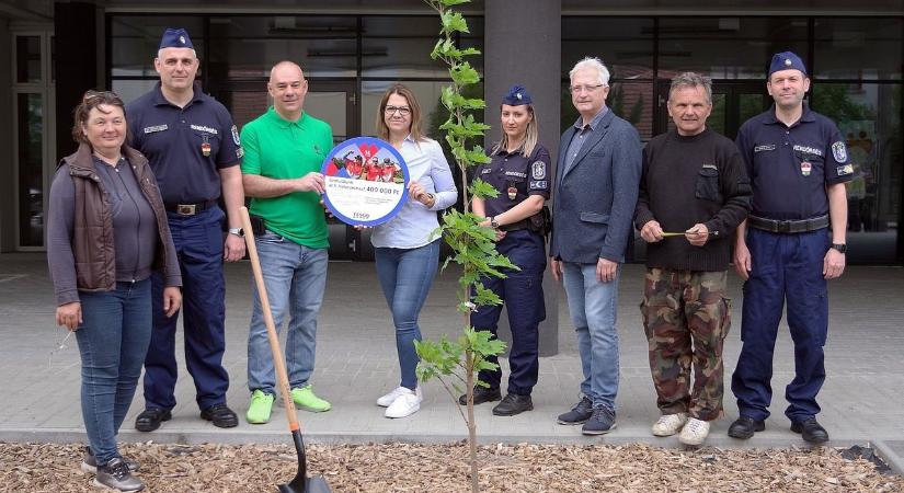 Faültetés: önkéntesek is zöldítették Kiskőröst