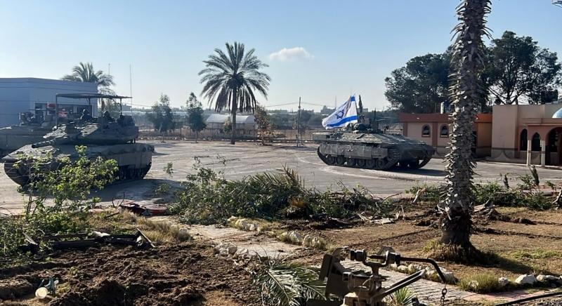 Az izraeli erők ellenőrzik az Egyiptommal közös rafahi határátkelő gázai oldalát