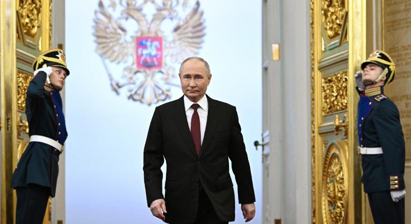 Putyint ötödször is beiktatták, lemondott az orosz kormány