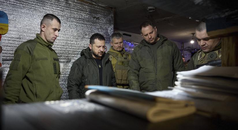 Merényleteket hiúsítottak meg az ukrán elnök ellen, két ezredest letartóztattak