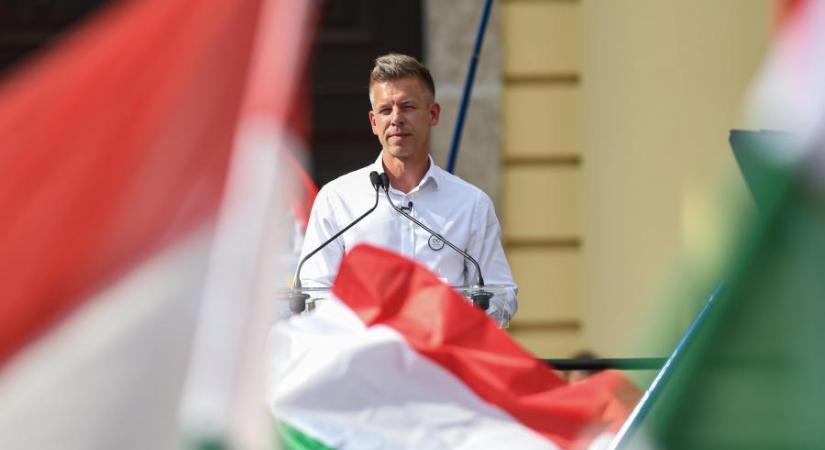 Mégsem állít megyei listákat Magyar Péter pártja