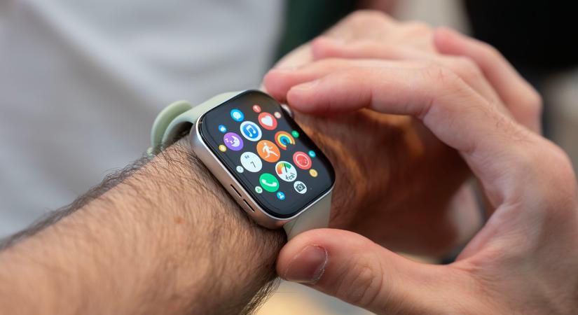Nem! Ez nem Apple Watch, ez a Huawei Watch Fit 3!
