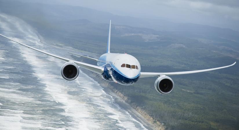 Meghamisították a Boeing 787 Dreamliner vizsgálati nyilvántartásait