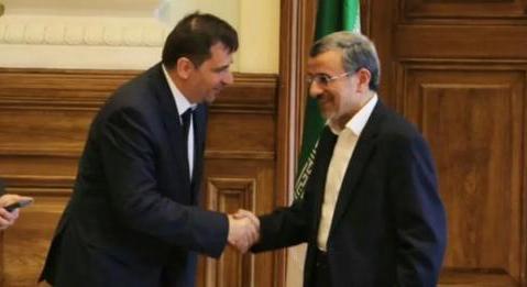 Izraeli Nagykövetség: “Ahmadinezsád látogatása megtiporja a holokauszt során meggyilkoltak emlékét”