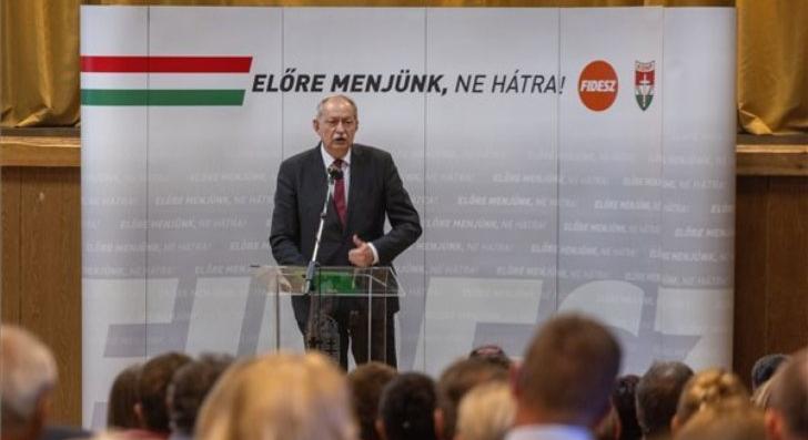 A Fidesz-KDNP választási fóruma Barcson