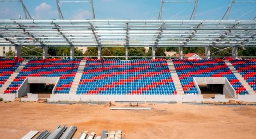 Befejezés előtt Magyarország legújabb stadionja - videó