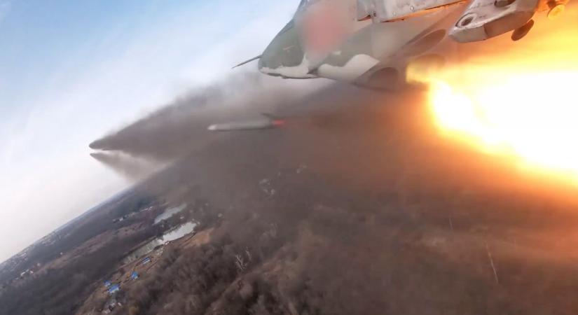 Orosz Szu–35-ös vadászrepülő pusztított az ukrajnai háborúban  videó