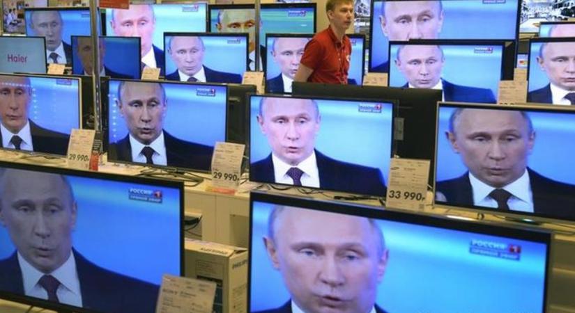 Atomfegyverrel fenyeget Putyin a Győzelem Napján