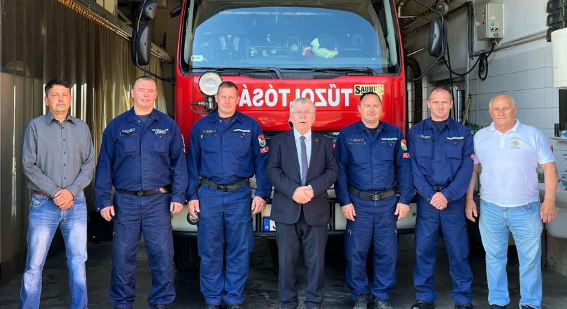 Zalakaros tűzoltóinak munkáját ismerte el a polgármester