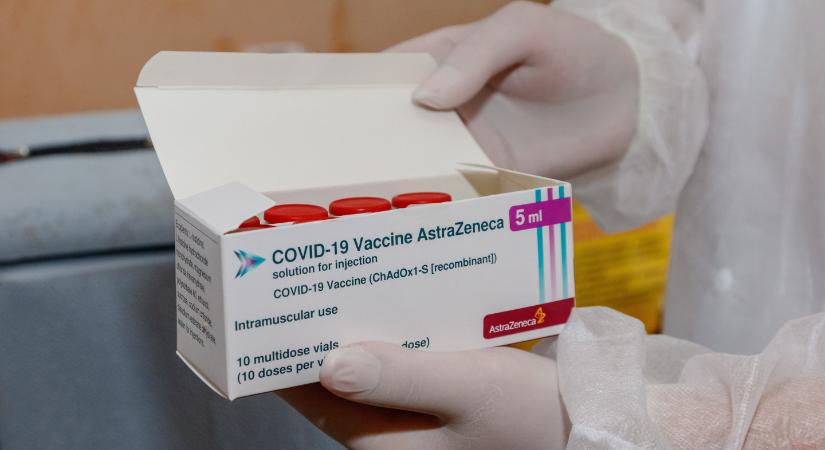 Visszavonja koronavírus elleni vakcináját az AstraZeneca