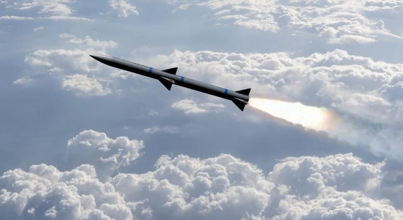 Oroszország 12 rakétát lőtt ki a lembergi régióra
