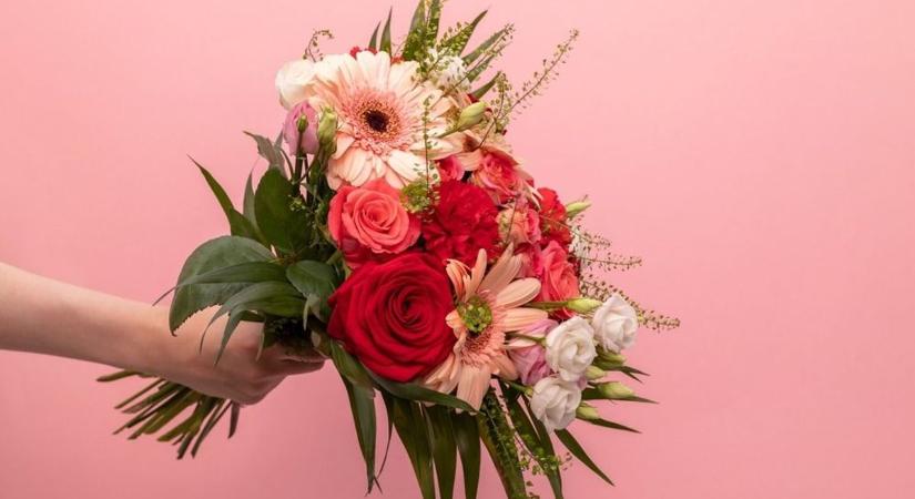 Tüske a virágok között – ellenőrzések az anyák napján
