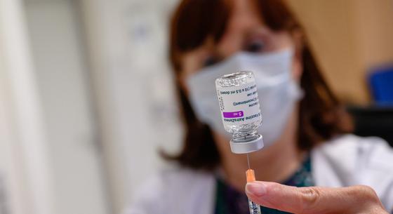 Leállítják az AstraZeneca koronavírus elleni vakcinájának gyártását, nem lehet többé beadni