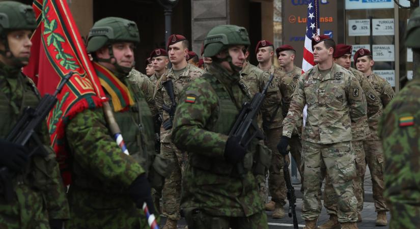 Litvánia készen áll katonák küldésére Ukrajnába, csak Kijev kérésére vár – litván miniszterelnök