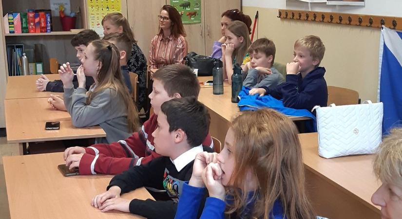 Hibátlanul betűzték az angol szavakat a kaposvári iskolások