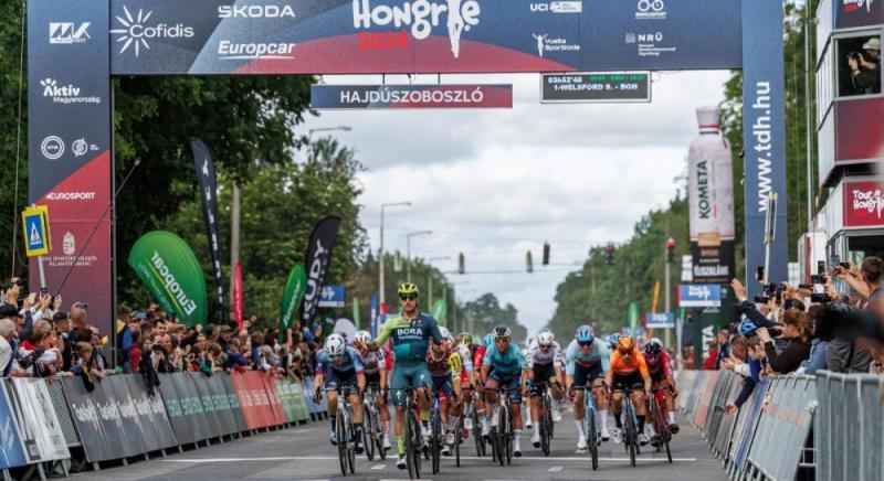 Tour de Hongrie 2024: Sam Welsford nyerte a viadal nyitónapját