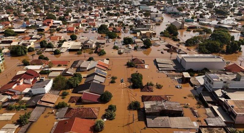 Folyamatosan emelkedik a brazil árvizek halálos áldozatainak a száma