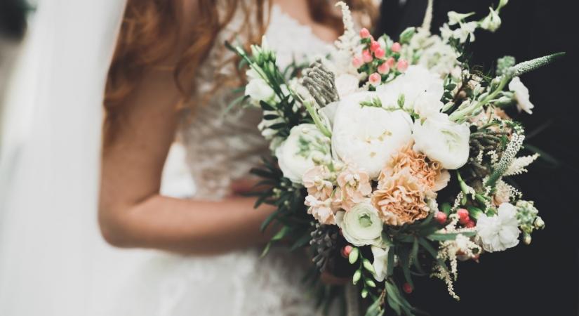 Horroresküvő? Őrült szabályokat tett közzé az ifjú pár az esküvőre: megőrül a net