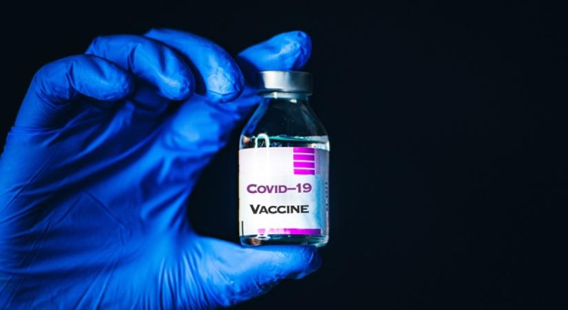 Kivonják a forgalomból a Covid-vakcinát, amit halálos mellékhatások miatt nem ajánlanak a szakemberek