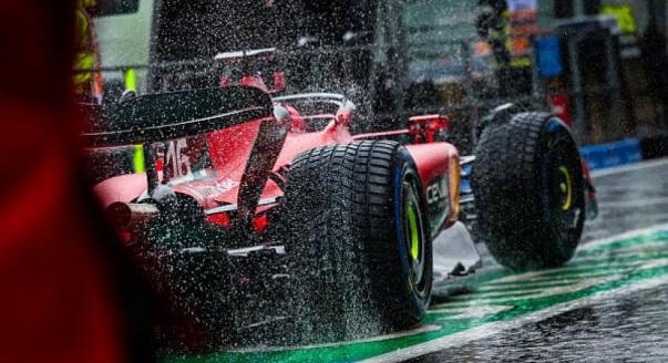 Az FIA új „sárvédőjét” teszteli Fioranóban a Ferrari – fotók