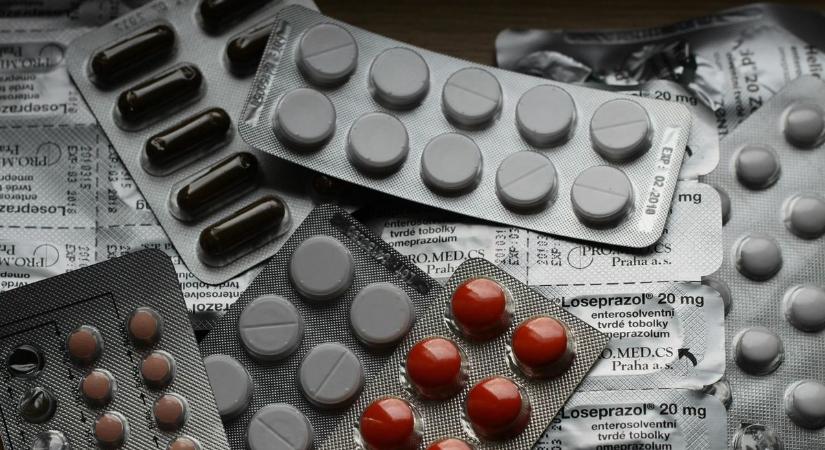 Létfontosságú antibiotikumot vont ki a forgalomból Müller Cecília hivatala