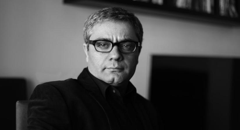 Megostorozzák és öt évre bezárják Iránban a berlini fődíjas rendezőt