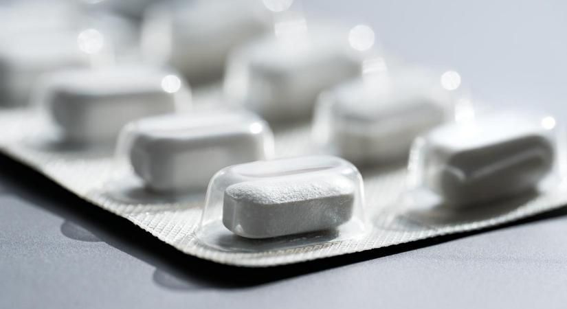 Baj van: létfontosságú antibiotikumot vont ki a forgalomból a gyógyszerhatóság