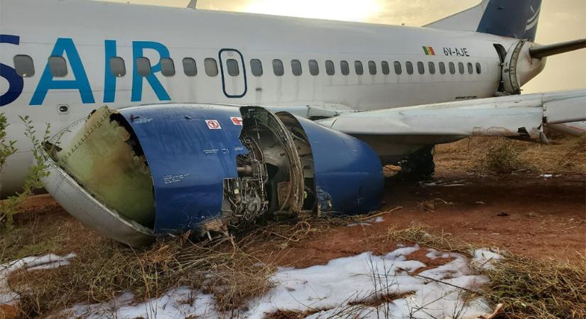 Megszakított felszállás közben kicsúszott a futópályáról egy Boeing 737-es