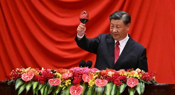 Kína a világ legnagyobb hitelezője: Peking adósának lenni nem leányálom