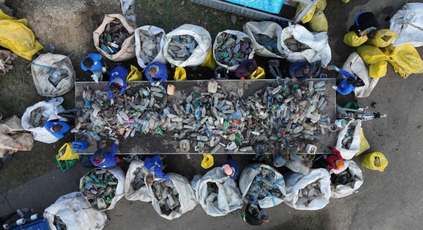 12 év alatt összesen 367 tonna hulladékot gyűjtöttek össze a petkalózok – erről is beszélgettünk a PET Kupa csapatával