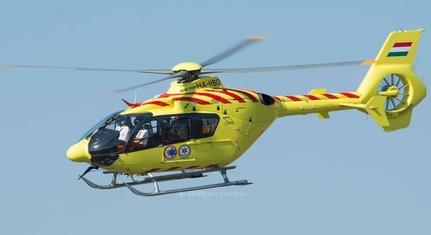 Mentőhelikopter és négy mentő vitt el öt iskolást, akik valószínűleg drogot fogyasztottak Mezőcsáton