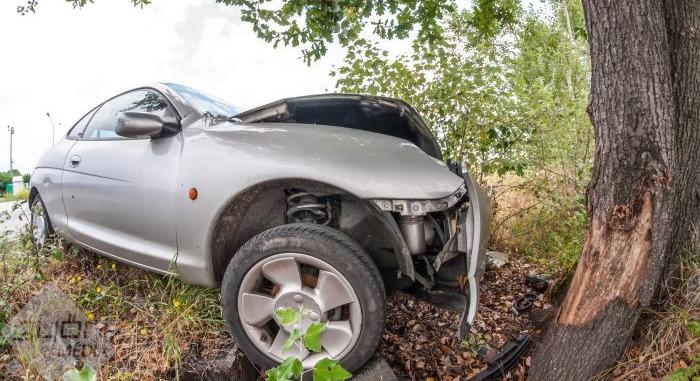 Letört visszapillantó, hátrahagyott jármű – balesetekkel kapcsolatban nyomoz a rendőrség