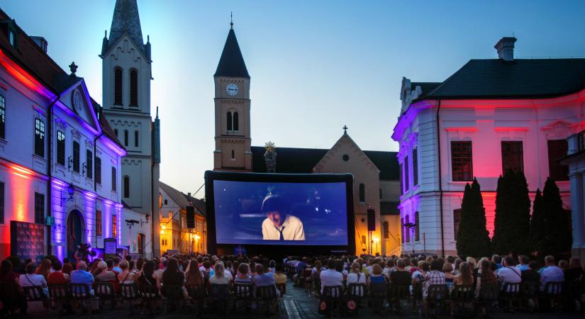100 filmmel vár nyáron a Balatonnál a Magyar Mozgókép Fesztivál