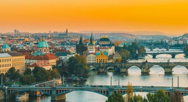 Tíz százalékkal nőtt a kereskedelmi szálláshelyek vendégeinek száma Csehországban