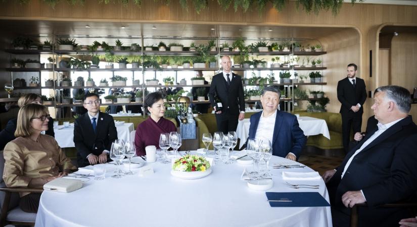 Orbán Viktor és Hszi Csin-ping Magyarország felett ebédelt