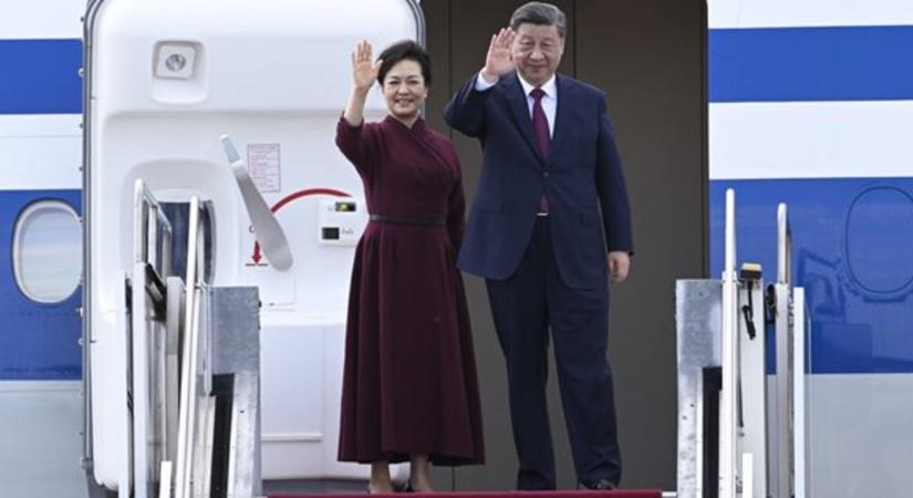 A kínai elnök elutazott Budapestről