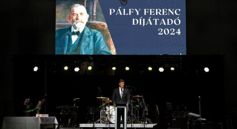 Átadták a Pálfy Ferenc-díjakat