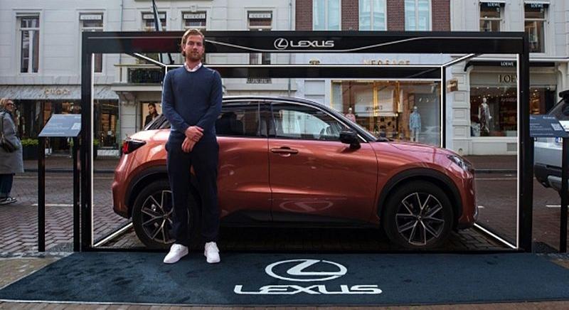 A világ legkisebb autószalonját építette meg a Lexus