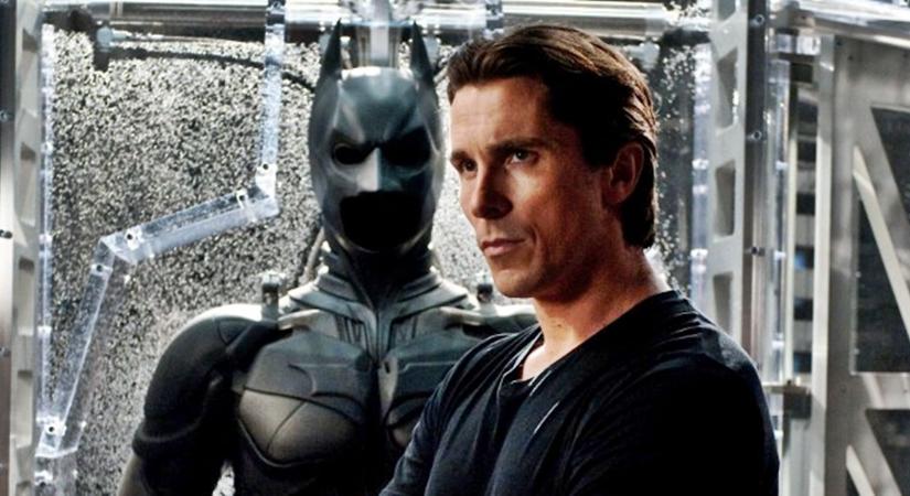 Teljesen felismerhetetlen lett a Batman sztárja, Christian Bale – képek