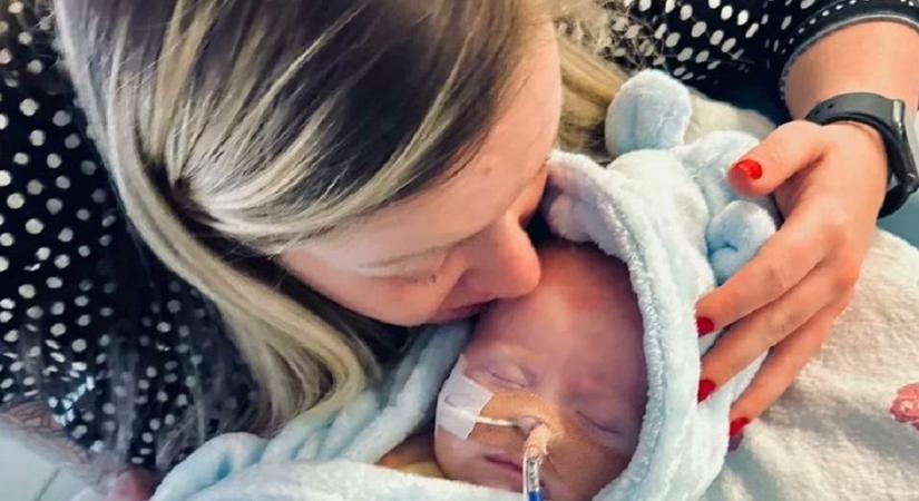 Még az orvosok is zokogtak: örökre elaludt a szívbeteg újszülött az anyukája mellett