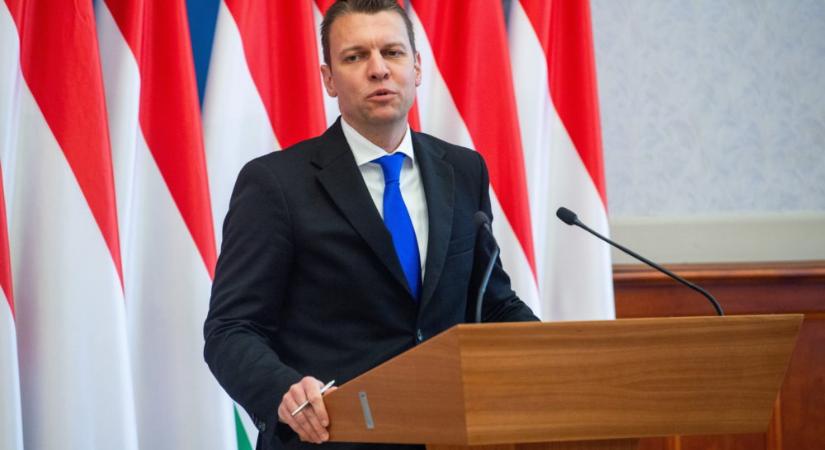 Menczer Tamás: „Mi nem akarunk magyar katonákat küldeni Ukrajnába!”