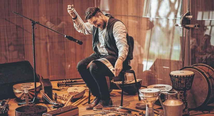 Izgalmas zenei világba avat be a hangszervándor Borsodivánkán