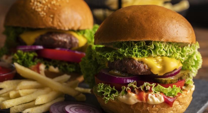 Nagyon jó hírt kaptak a hamburger rajongói – mutatjuk