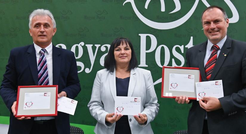 Különleges bélyeget bocsátott ki a Magyar Posta - fotó