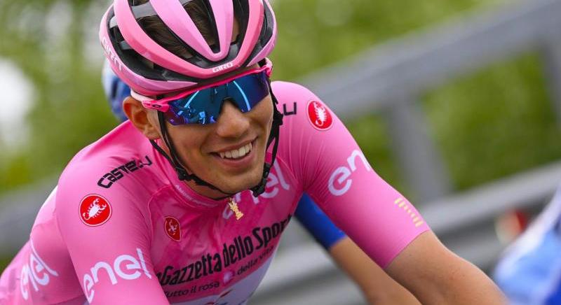 Giro d'Italia hírek: három éve szerezte meg a rózsaszín trikót Valter Attila, luxushelyzetből várja a folytatást Tadej Pogacar