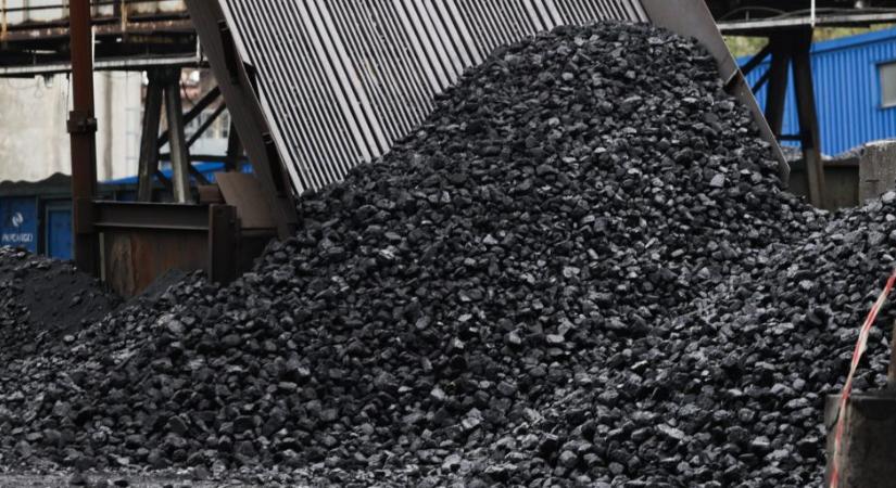 Beomlott egy szénbánya, két halott Lengyelországban