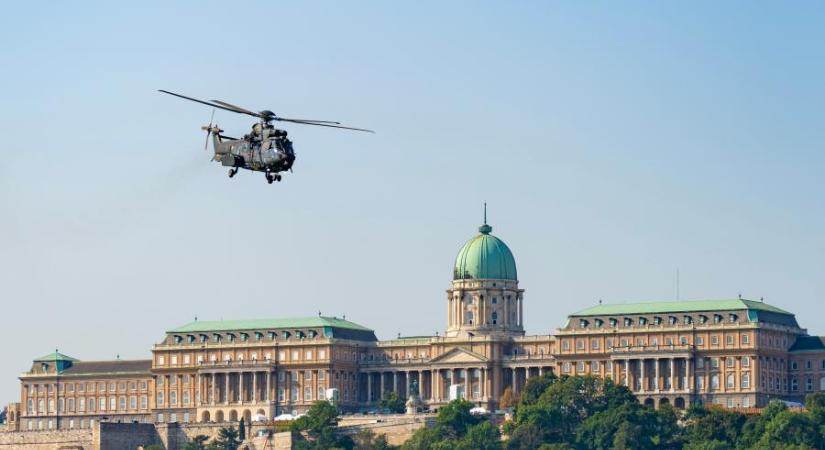 Szalay-Bobrovniczky Kristóf: Újabb két Airbus H225M helikopterrel bővült a Magyar Honvédség flottája