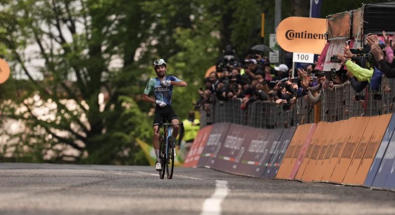 Giro d'Italia 10. szakasz: szökésből nyert hegyi befutót Valentin Paret-Peintre