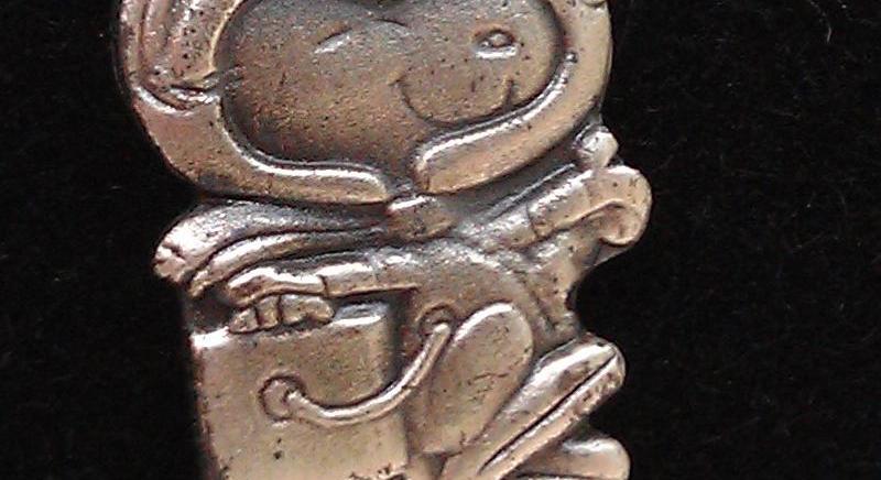 Miért egy ezüstből készült Snoopy-kitűző a NASA egyik legbecsesebb kitüntetése?